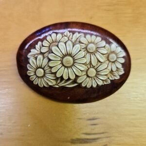 Vintage Daisy Celluloid Brooch
